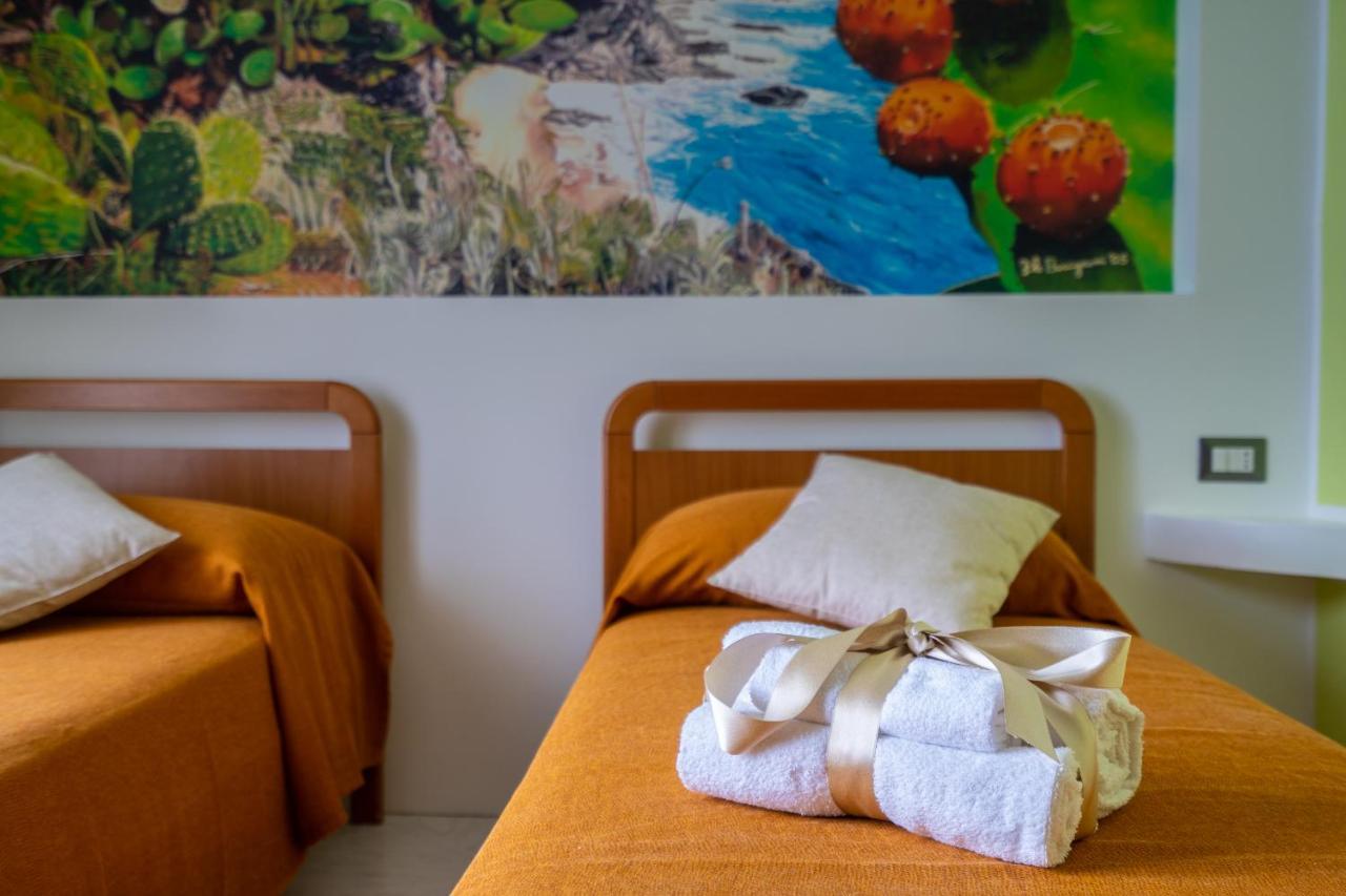 Casa Vacanze Dell'Angelo San Mauro Castelverde ภายนอก รูปภาพ